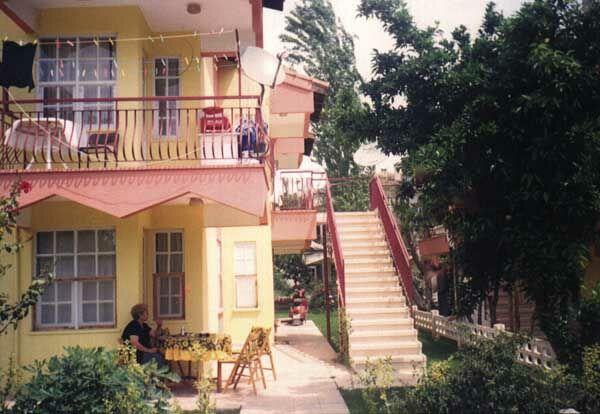 ����� Adonis hotel & villa aparts, ����
