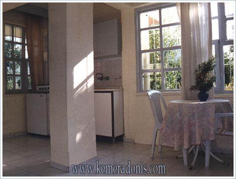 ����� Adonis hotel & villa aparts, ����