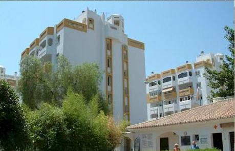 ����� Jardines Gamonal APT, ����