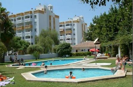 ����� Jardines Gamonal APT, ����