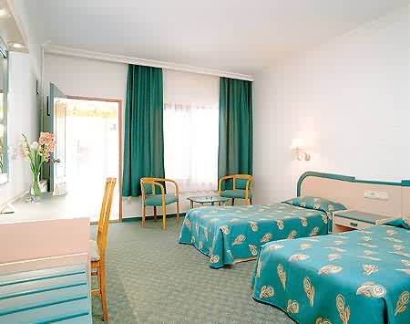 ����� Tropicano Kustur, ����