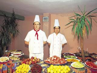 ����� Kleopatra West, ����