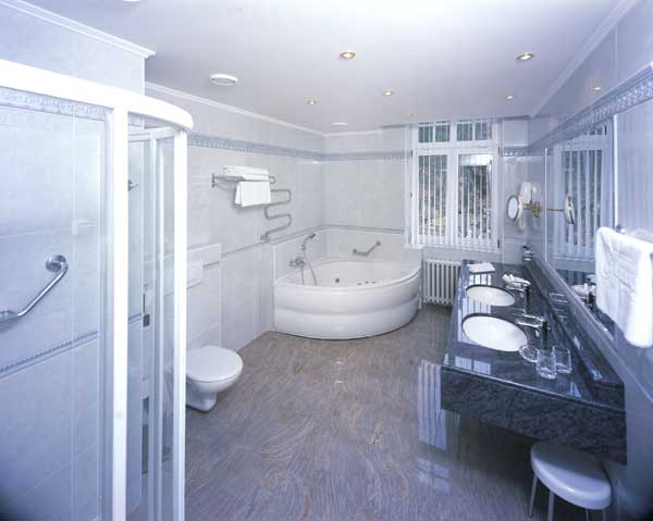 ����� Esplanade Spa & Golf Resort, ����
