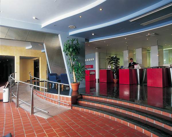 ����� Ramada Airport, ����