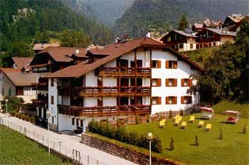 ����� Montanara hotel Ziano di Fiemme, ����