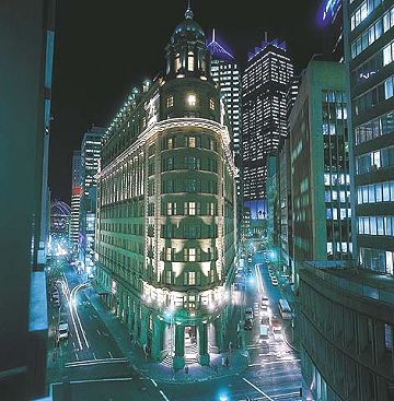 ����� Radisson Plaza, ����