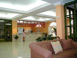 ����� Knutsford Court Hotel, ����