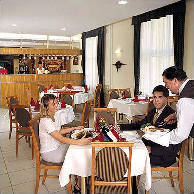 ����� Tulip Inn Budapest Millennium, ����