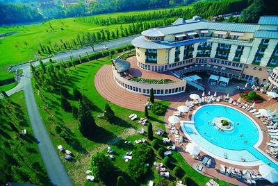 ����� Rogner Hotel & Spa Lotus Therme, ����