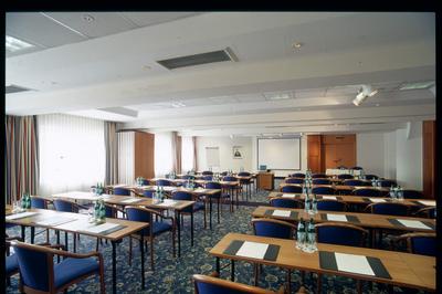 ����� Rogner Hotel & Spa Lotus Therme, ����
