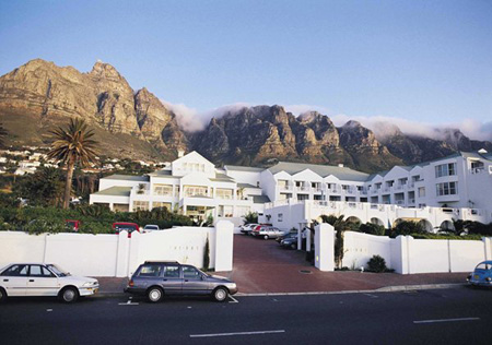 ����� The Bay, ����