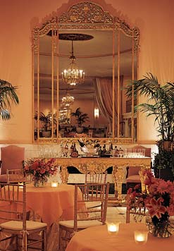 ����� Renaissance Mayflower, ����