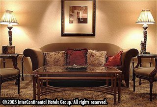 ����� Crowne Plaza Beverly Hills, ����