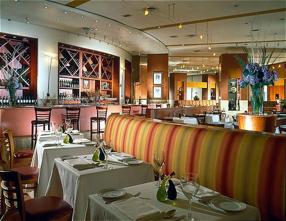 ����� Swissotel The Stamford, ����