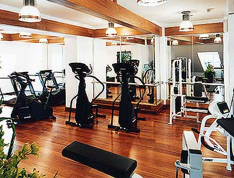 ����� Raffles Vier Jahreszeiten, ����