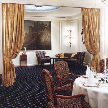 ����� Raffles Vier Jahreszeiten, ����