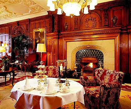 ����� Raffles Vier Jahreszeiten, ����