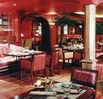 ����� Raffles Vier Jahreszeiten, ����