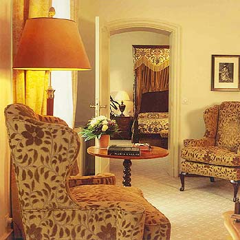 ����� Raffles Vier Jahreszeiten, ����