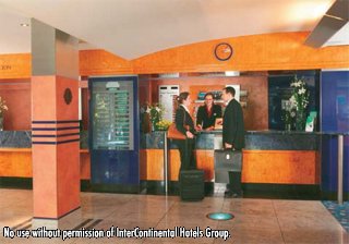 ����� Holiday Inn Airport, ����
