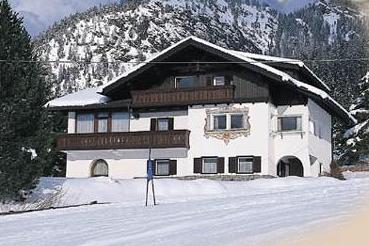 ����� Villa Funtanes, ����