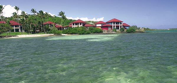  Cap Est Lagoon Resort & Spa, 