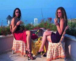 ����� Asrin Beach, ����