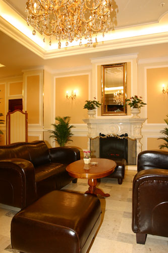 ����� Grand Hotel Emerald, ����