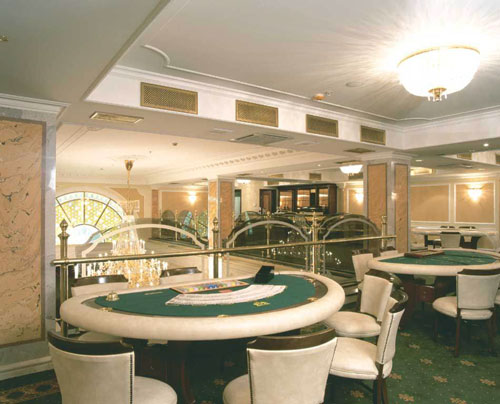 ����� Grand Hotel Emerald, ����