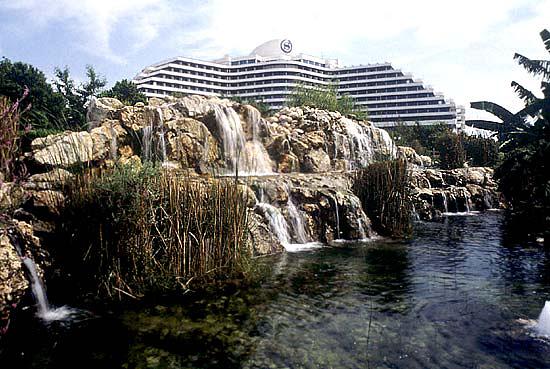 ����� Sheraton Voyager, ����