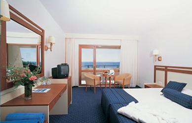 ����� Emir Beach, ����