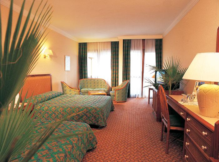 ����� Renaissance Antalya Beach Resort & SPA, ����