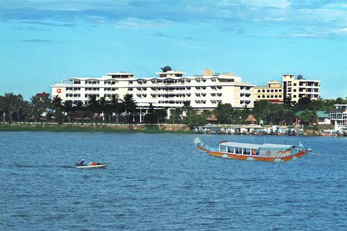 ����� Century Riverside, ����