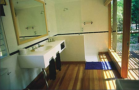 ����� Savute Safari Lodge, ����
