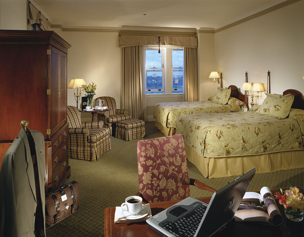 ����� The Fairmont Hotel Macdonald, ����
