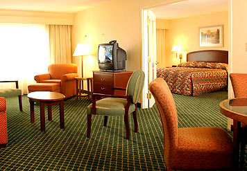 ����� Courtyard Toronto Vaughan, ����