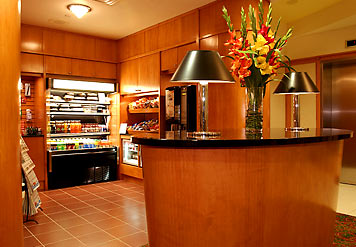 ����� Courtyard Toronto Vaughan, ����