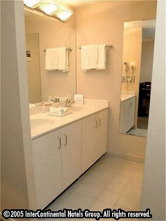 ����� Holiday Inn On King, ����