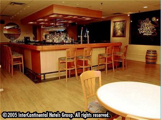 ����� Holiday Inn On King, ����