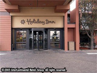 ����� Holiday Inn Toronto Yorkdale, ����
