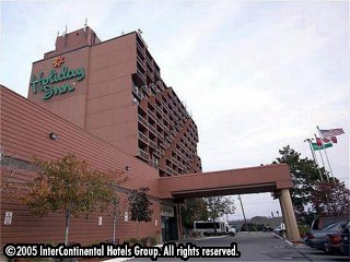 ����� Holiday Inn Toronto Yorkdale, ����
