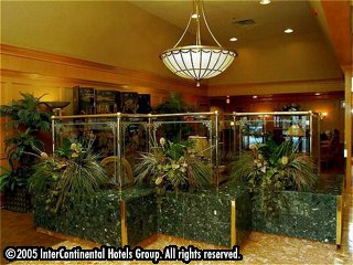 ����� Holiday Inn Toronto Yorkdale, ����