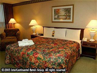 ����� Holiday Inn Toronto Yorkdale, ����