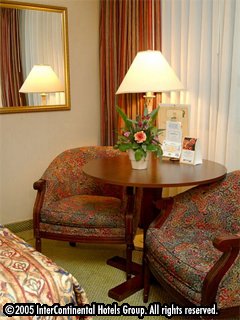 ����� Holiday Inn Toronto Yorkdale, ����