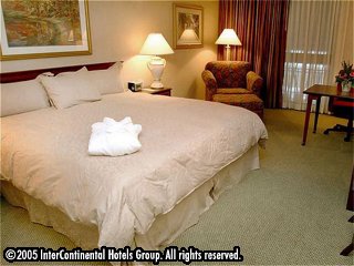 ����� Holiday Inn Toronto Yorkdale, ����