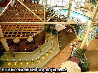 ����� Holiday Inn Toronto Yorkdale, ����
