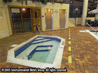 ����� Holiday Inn Toronto Yorkdale, ����