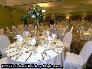 ����� Holiday Inn Toronto Yorkdale, ����