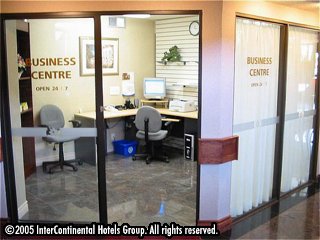 ����� Holiday Inn Oakville Centre, ����
