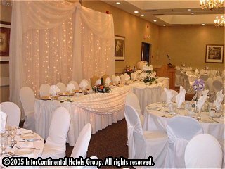 ����� Holiday Inn Oakville Centre, ����